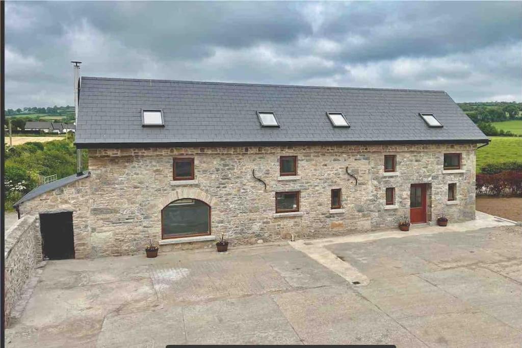 Tom Rocky'S Farmyard Villa Templemore Exterior foto