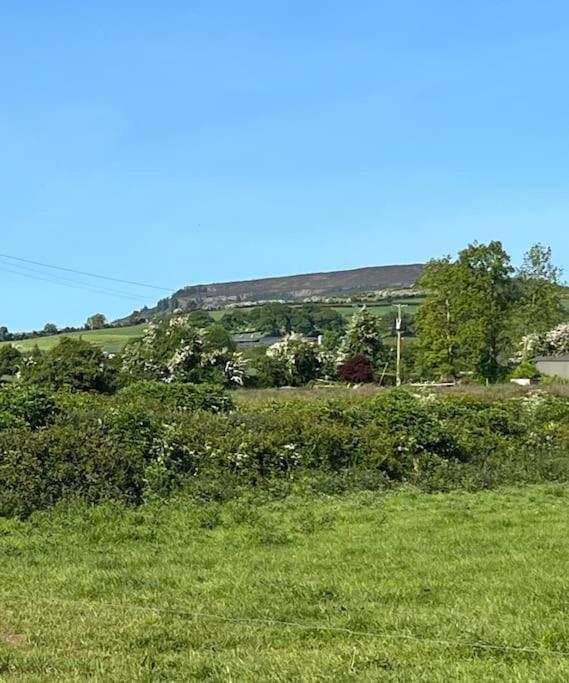 Tom Rocky'S Farmyard Villa Templemore Exterior foto